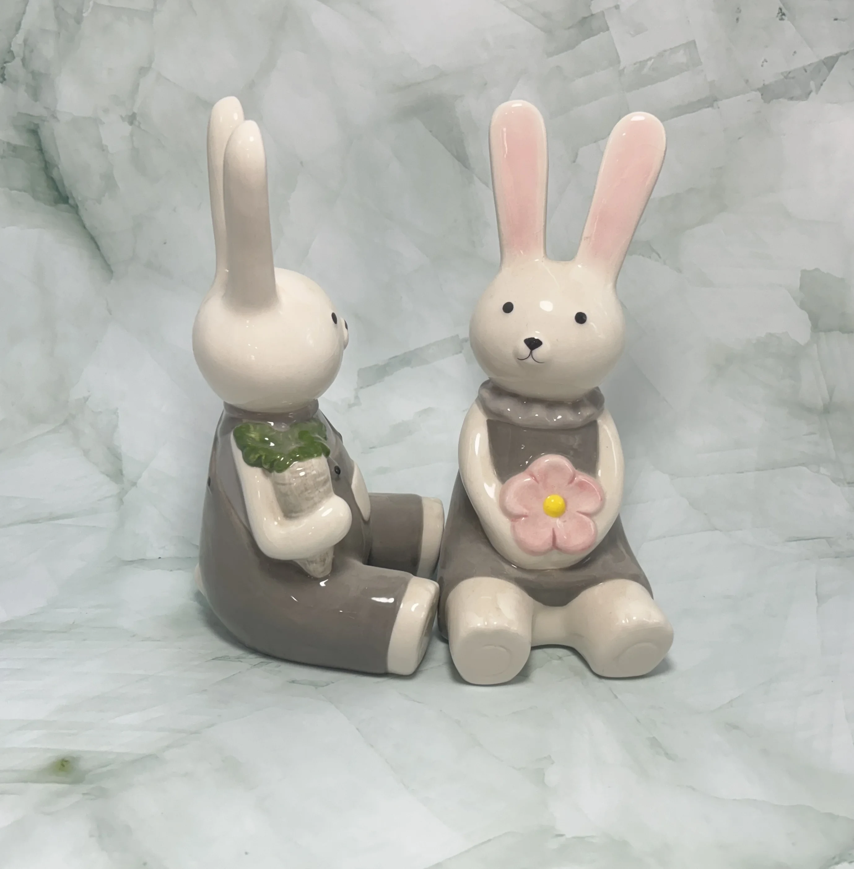 Original representative commercial visual for Hot Selling Modern European Ceramic Rabbit Animal Figurine Cute Easter Home Decor Waterproof with Customizable Size & Logo.