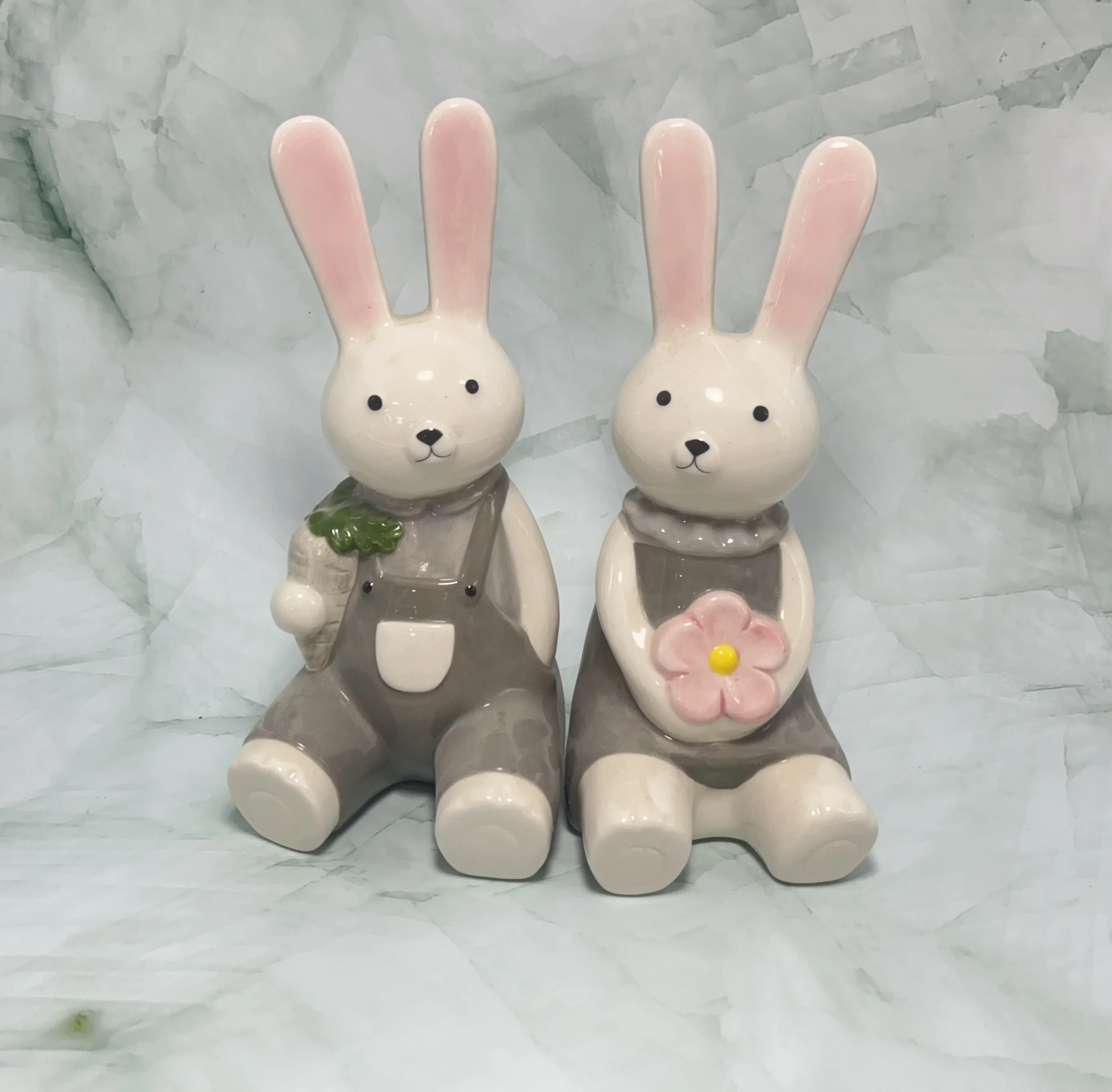 Original representative commercial visual for Hot Selling Modern European Ceramic Rabbit Animal Figurine Cute Easter Home Decor Waterproof with Customizable Size & Logo.