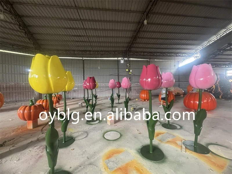 Original representative commercial visual for Giant 7 Feet Outdoor Red Fiberglass Tulip Flower Sculpture for Spring Festival and Easter Decoration.
